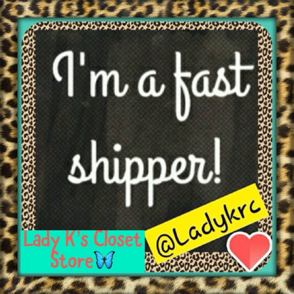 👑✅PRICE FIRM✅ Warm checkered doggie sweater. 💯% Wool. NWOT - Picture 10 of 12